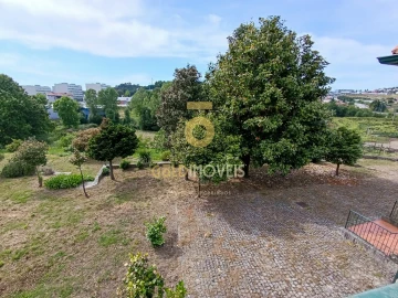 Moradia T4 para Venda em Penafiel