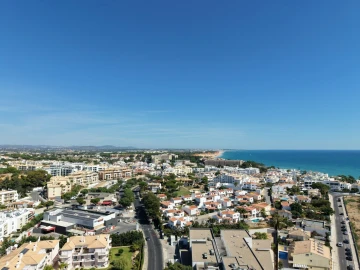 Moradia T4 para Venda em Albufeira e Olhos de Água