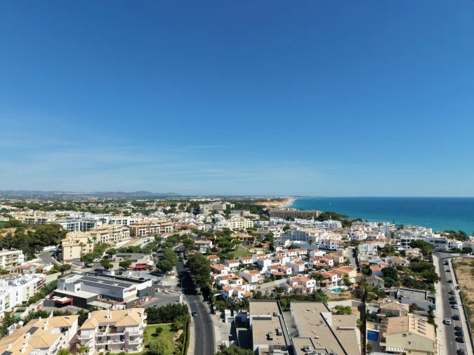 Moradia T4 para Venda em Albufeira e Olhos de Água Foto 68