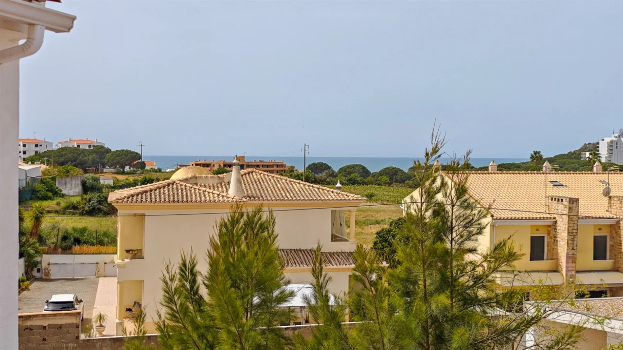 Moradia T4 para Venda em Albufeira e Olhos de Água Foto 42