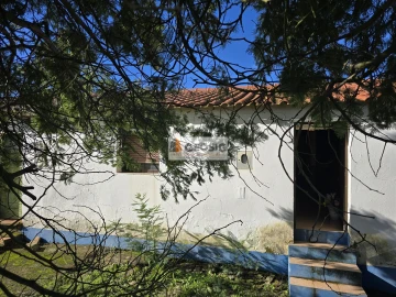 Moradia T2 para Venda em Santa Clara-A-Nova e Gomes Aires