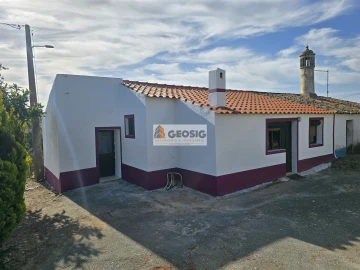 Moradia T2 para Venda em Santa Clara-A-Nova e Gomes Aires