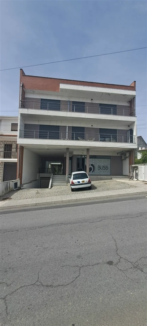 Loja para Venda em Miranda do Douro