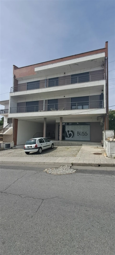 Loja para Venda em Miranda do Douro
