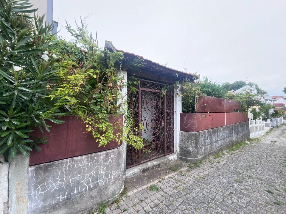 Moradia T4 para Venda em Lordelo do Ouro e Massarelos Foto 7