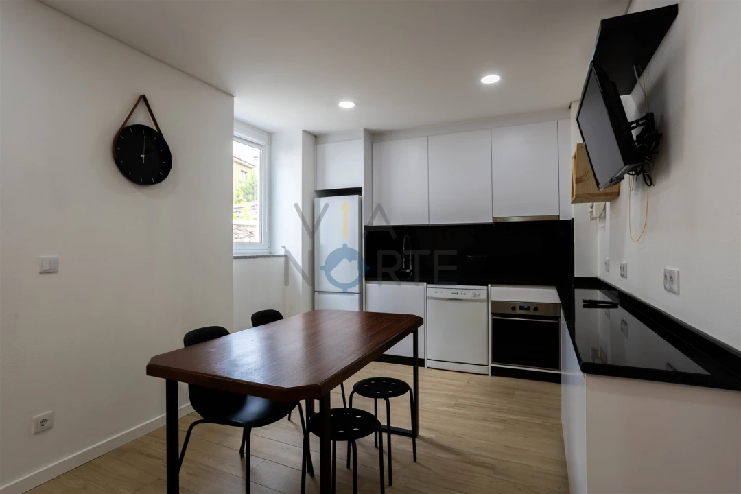 Apartamento T1 para Arrendamento em Alfandega da Fe Foto 3