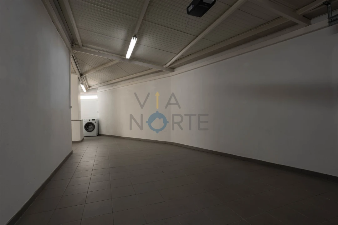 Apartamento T1 para Arrendamento em Alfandega da Fe Foto 18