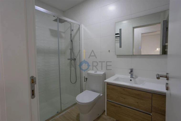 Apartamento T1 para Arrendamento em Alfandega da Fe Foto 12