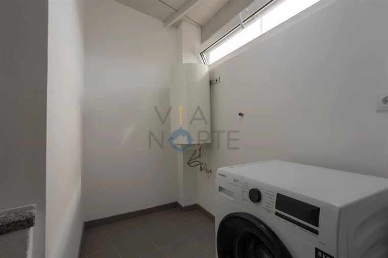 Apartamento T1 para Arrendamento em Alfandega da Fe Foto 20