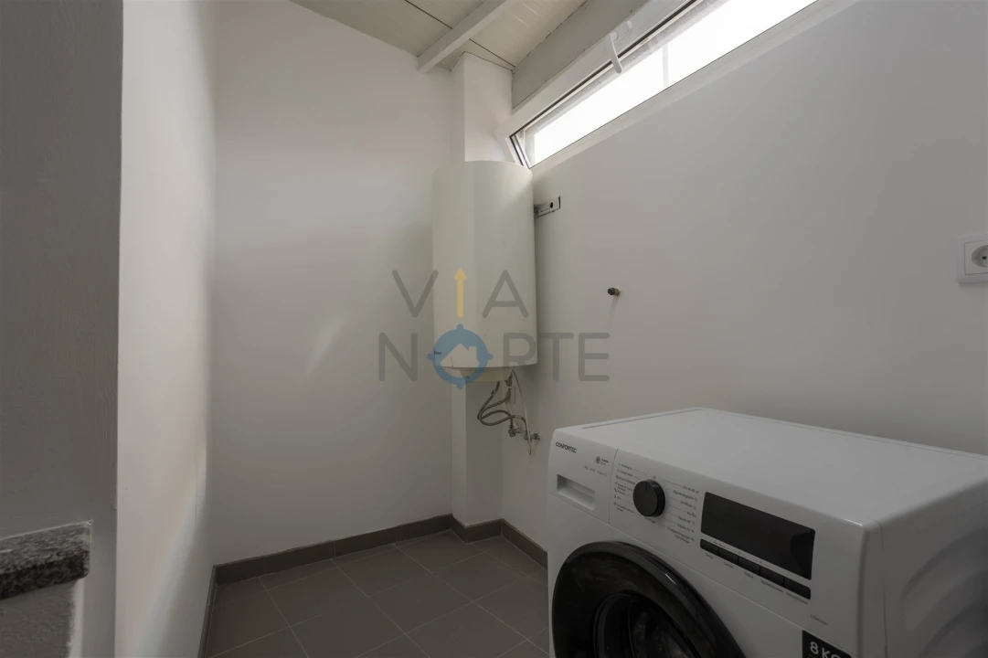 Apartamento T1 para Arrendamento em Alfandega da Fe Foto 20