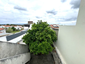 Moradia T2 para Venda em Espírito Santo, Nossa Senhora da Graça e São Simão
