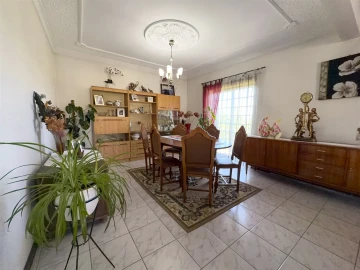 Moradia T3 para Venda em Côja e Barril de Alva
