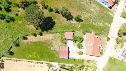 Moradia T3 para Venda em Côja e Barril de Alva