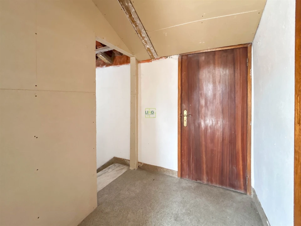 Moradia T4 para Venda em São Miguel de Acha Foto 59