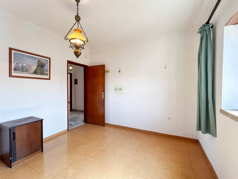 Moradia T4 para Venda em São Miguel de Acha Foto 56