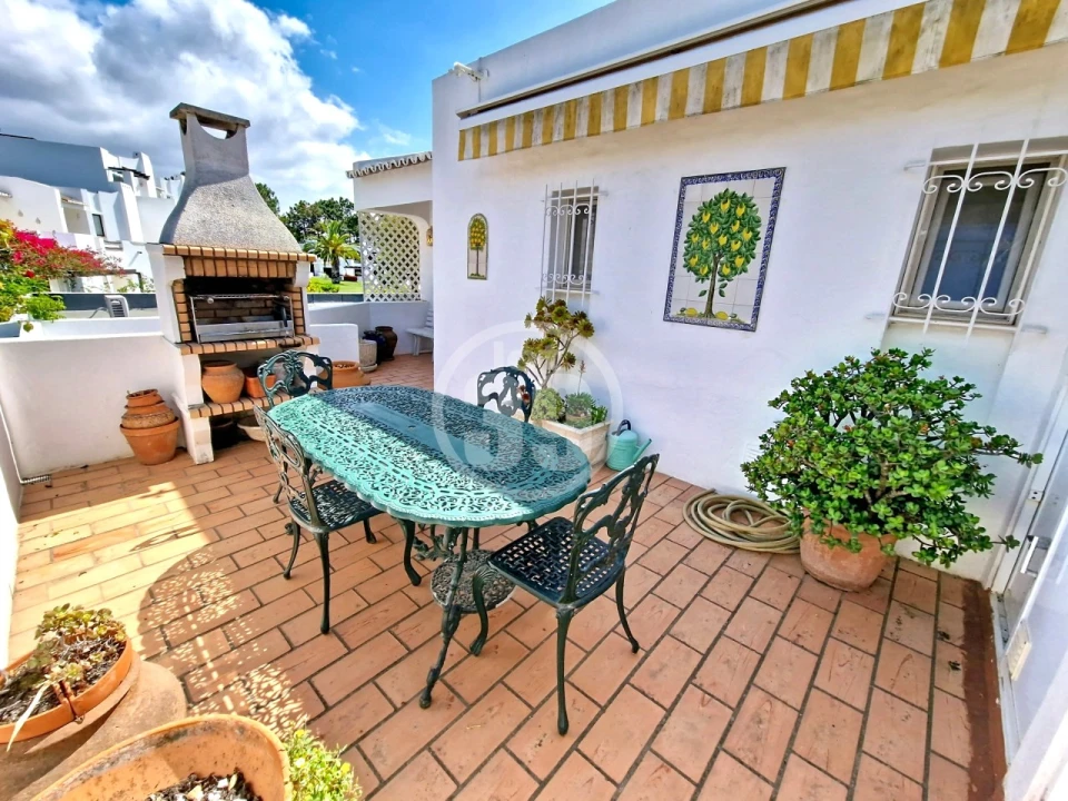 Apartamento T1 para Venda em Albufeira e Olhos de Água Foto 6