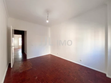 Apartamento T3 para Arrendamento em Oeiras e São Julião da Barra, Paço de Arcos e Caxias