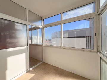 Apartamento T3 para Arrendamento em Oeiras e São Julião da Barra, Paço de Arcos e Caxias