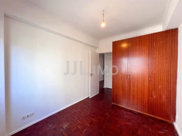 Apartamento T3 para Arrendamento em Oeiras e São Julião da Barra, Paço de Arcos e Caxias