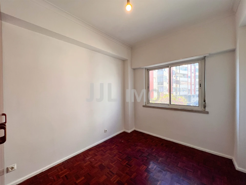 Apartamento T3 para Arrendamento em Oeiras e São Julião da Barra, Paço de Arcos e Caxias Foto 13