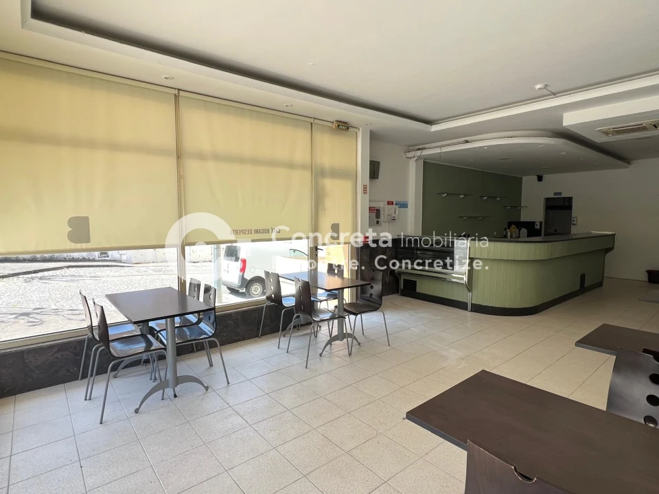 Negócio para Arrendamento em Barcelinhos Foto 8