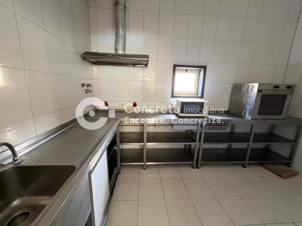 Negócio para Arrendamento em Barcelinhos Foto 11