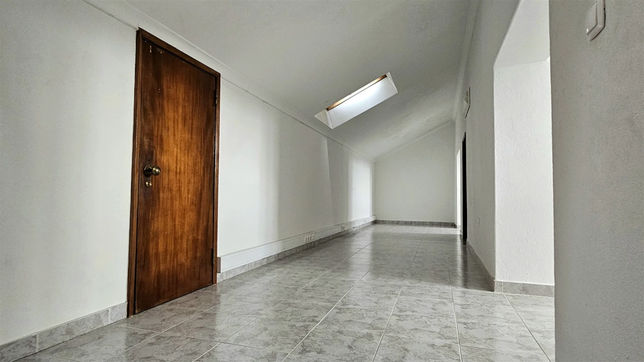 Moradia T5 para Venda em Aveiras de Cima Foto 68