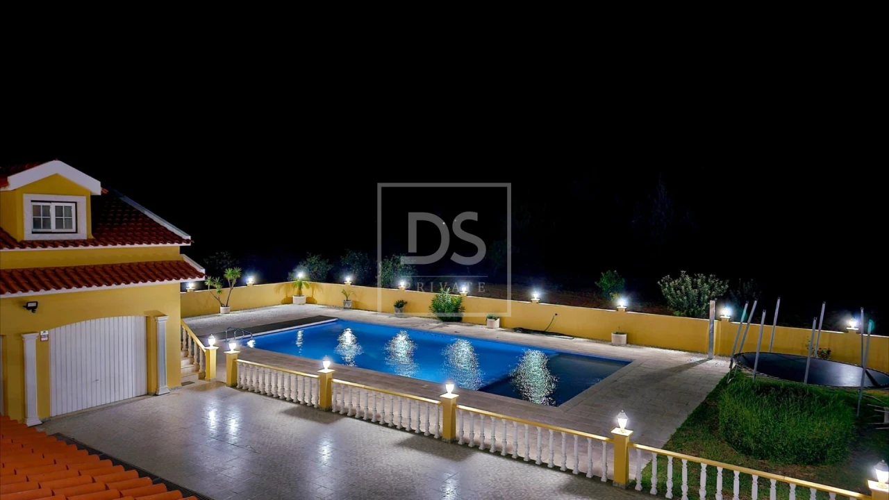 Moradia T5 para Venda em Aveiras de Cima Foto 349