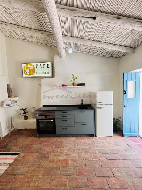 Moradia T3 para Venda em Santa Barbara de Nexe