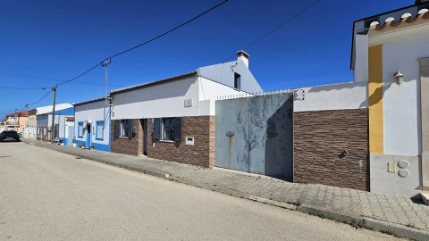 Moradia T2 para Venda em Atouguia da Baleia