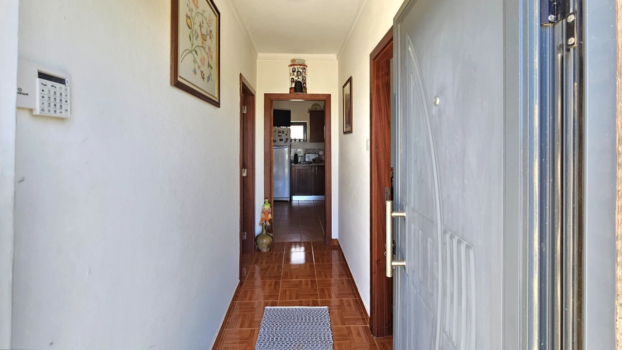 Moradia T2 para Venda em Atouguia da Baleia Foto 3