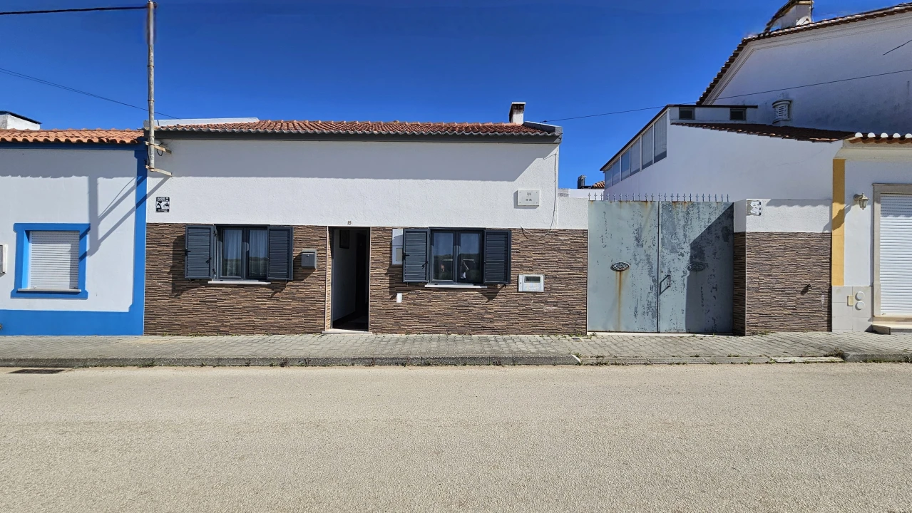 Moradia T2 para Venda em Atouguia da Baleia Foto 1