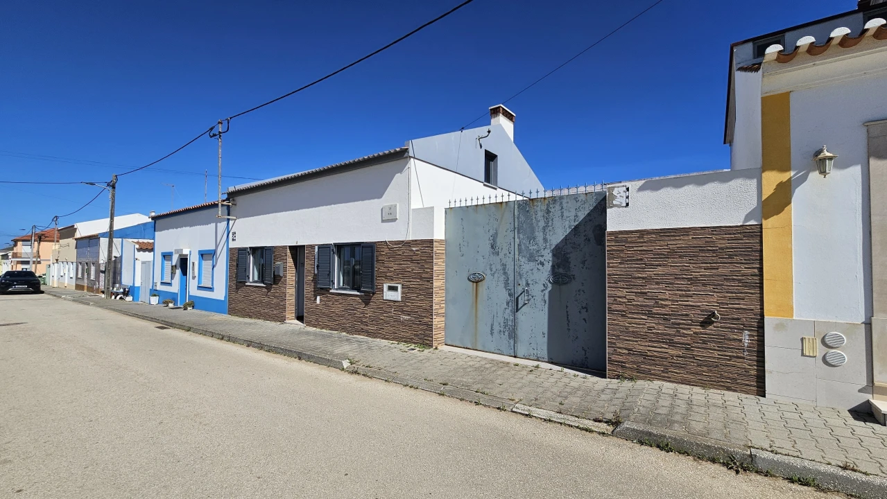 Moradia T2 para Venda em Atouguia da Baleia Foto 2