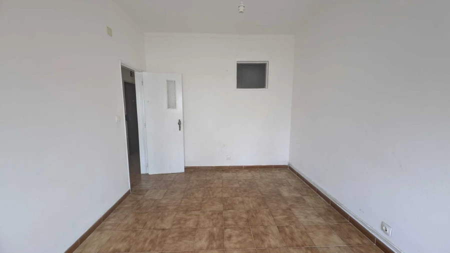 Apartamento T2 para Venda em Barreiro e Lavradio Foto 4