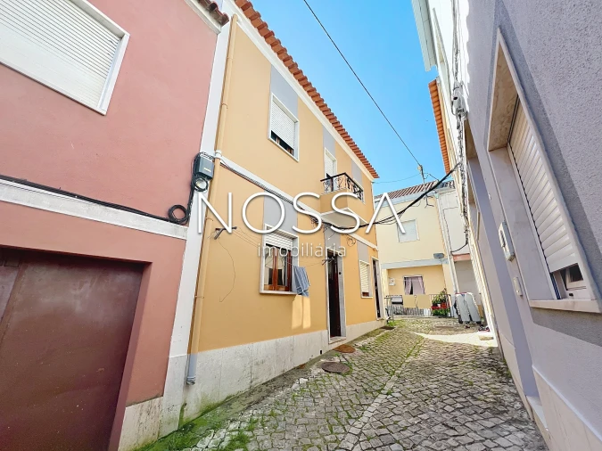 Moradia T5 para Venda em Santa Iria de Azoia, São João da Talha e Bobadela Foto 14