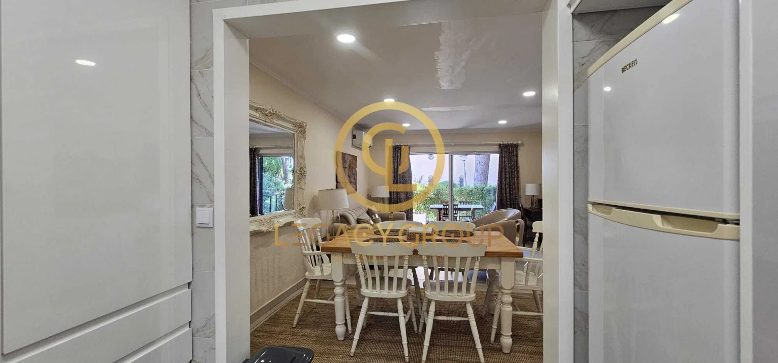 Apartamento T3 para Venda em Quarteira Foto 3