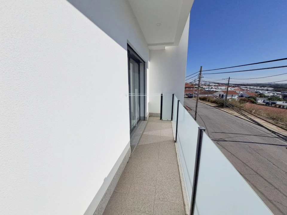 Moradia T4 para Venda em Corroios Foto 15