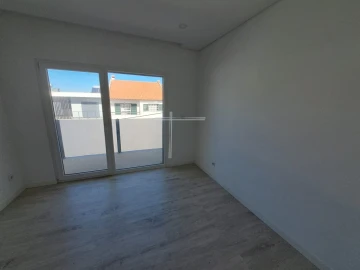 Moradia T4 para Venda em Corroios
