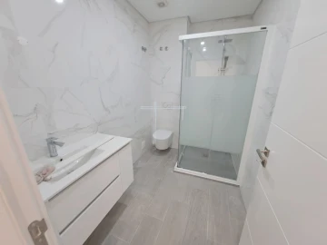 Moradia T4 para Venda em Corroios