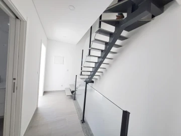Moradia T4 para Venda em Corroios