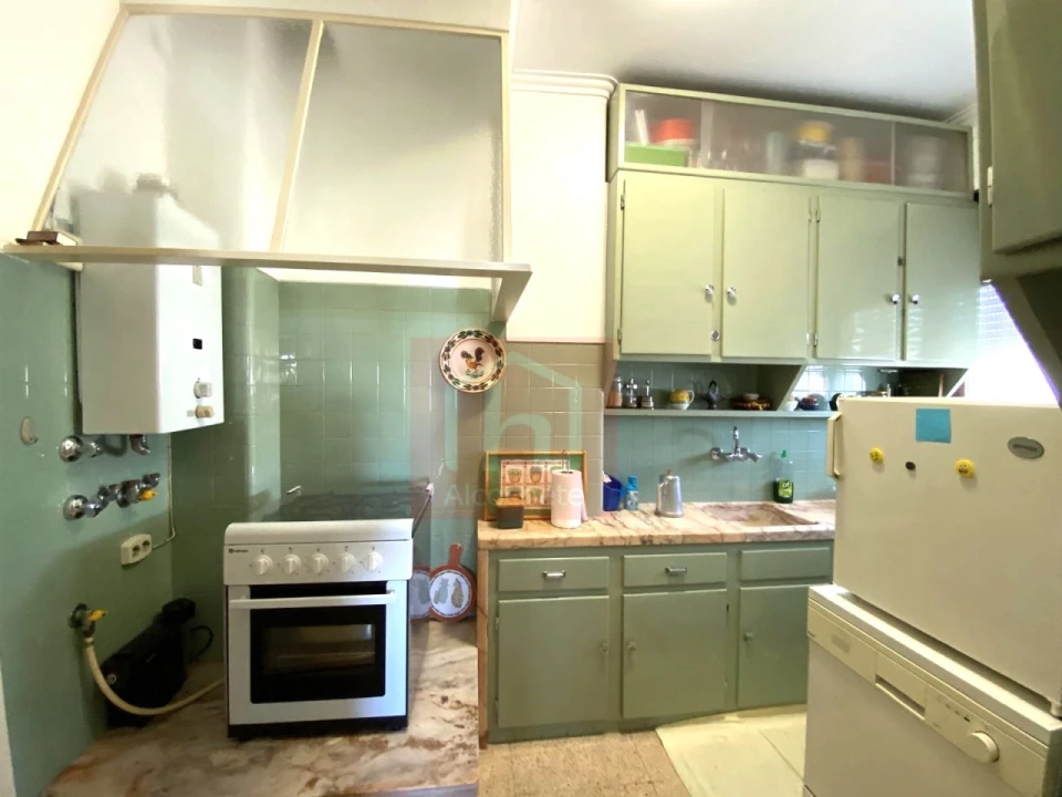 Apartamento T2 para Venda em São Domingos de Benfica Foto 7