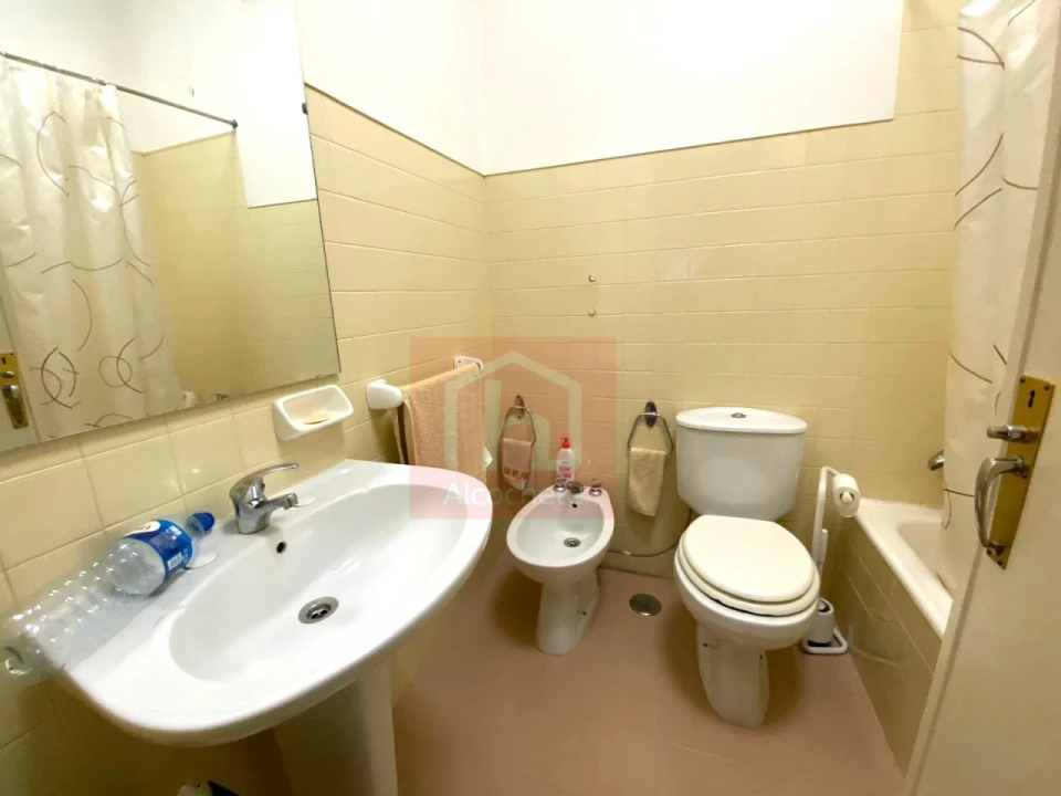 Apartamento T2 para Venda em São Domingos de Benfica Foto 11