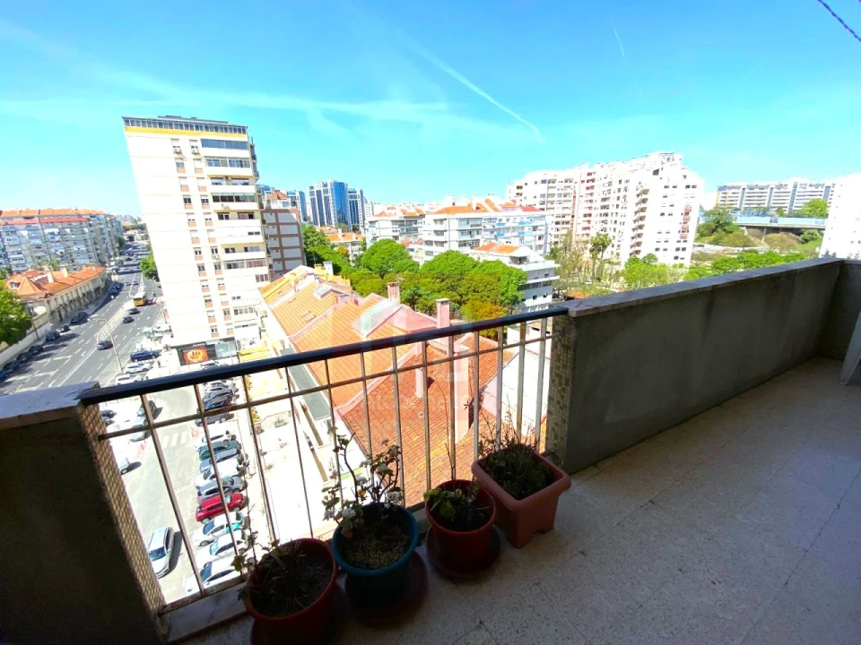 Apartamento T2 para Venda em São Domingos de Benfica Foto 24