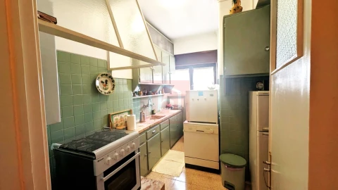 Apartamento T3 para Venda em São Domingos de Benfica