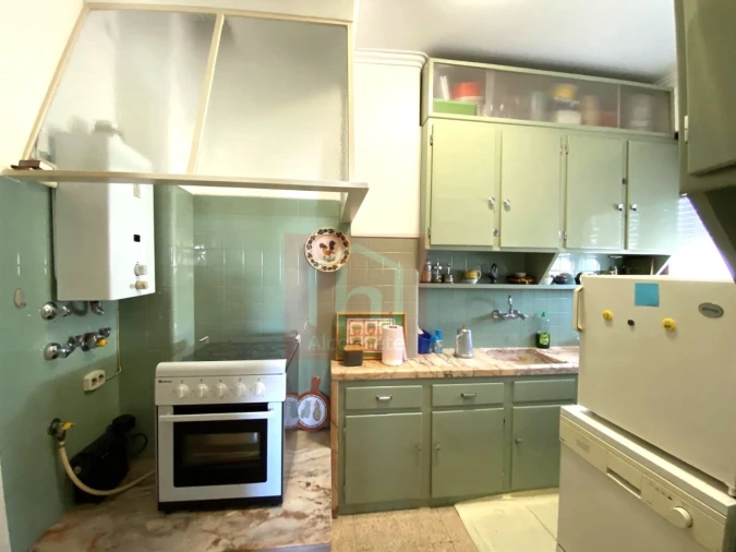 Apartamento T2 para Venda em São Domingos de Benfica Foto 7