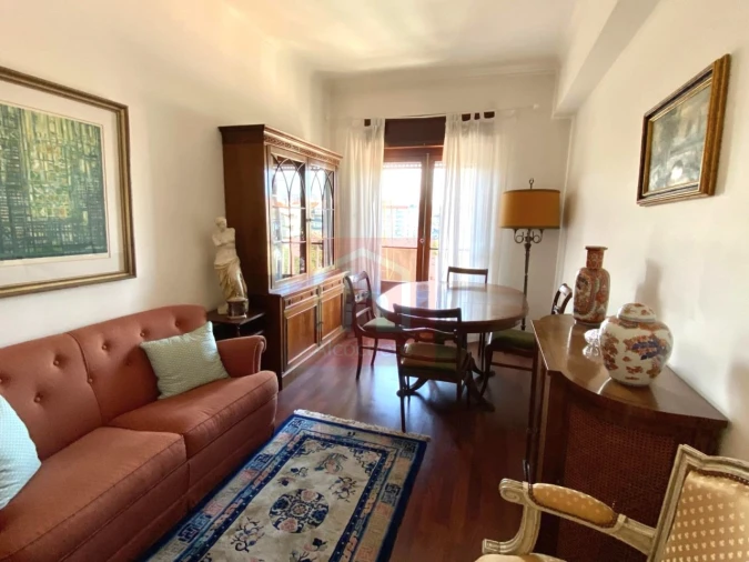 Apartamento T3 para Venda em São Domingos de Benfica Foto 2