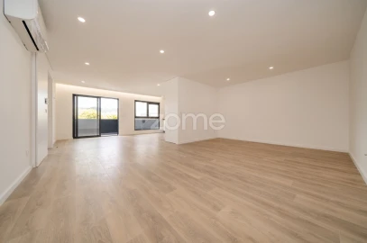 Apartamento T3 para Venda em Povoa de Lanhoso (N. Senhora do Amparo)