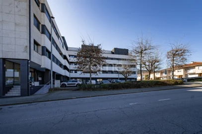 Apartamento T3 para Venda em Povoa de Lanhoso (N. Senhora do Amparo)