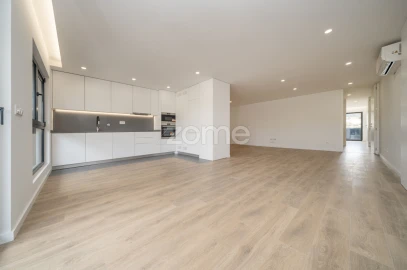 Apartamento T3 para Venda em Povoa de Lanhoso (N. Senhora do Amparo)