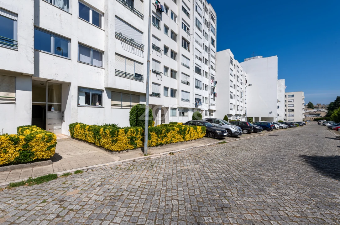 Apartamento T2 para Venda em Aguas Santas Foto 2